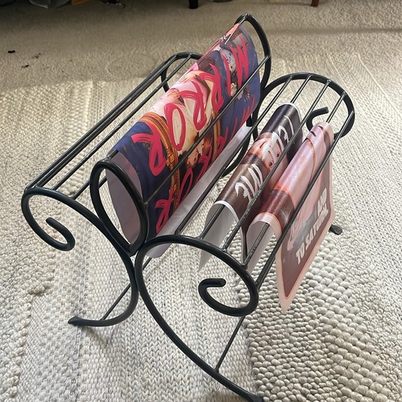 Wrought Iron Magazine Rack - Picture 1 of 8